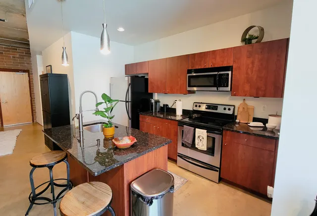 $539,900 | 300 Hamilton Street, Unit 201, Plymouth, MI 48170