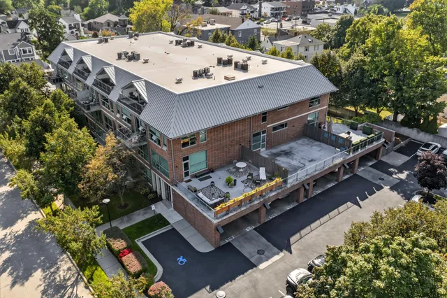 $539,900 | 300 Hamilton Street, Unit 201, Plymouth, MI 48170