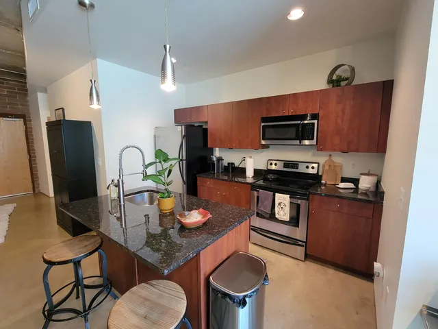 $539,900 | 300 Hamilton Street, Unit 201, Plymouth, MI 48170