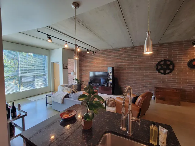 $539,900 | 300 Hamilton Street, Unit 201, Plymouth, MI 48170