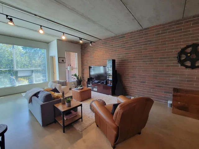 $539,900 | 300 Hamilton Street, Unit 201, Plymouth, MI 48170