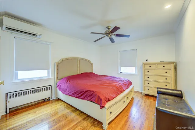 $849,000 | 515 South 10th Street, New Hyde Park, NY 11040