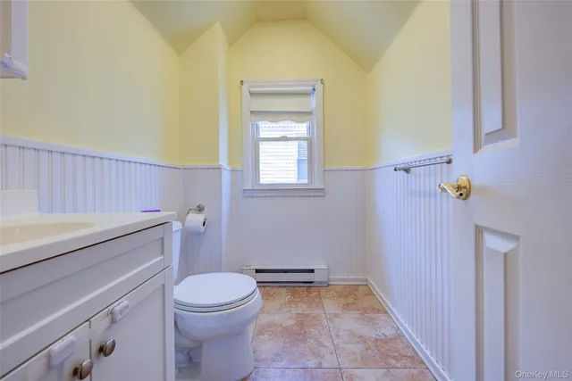 $849,000 | 515 South 10th Street, New Hyde Park, NY 11040