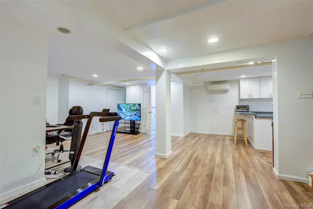 $849,000 | 515 South 10th Street, New Hyde Park, NY 11040