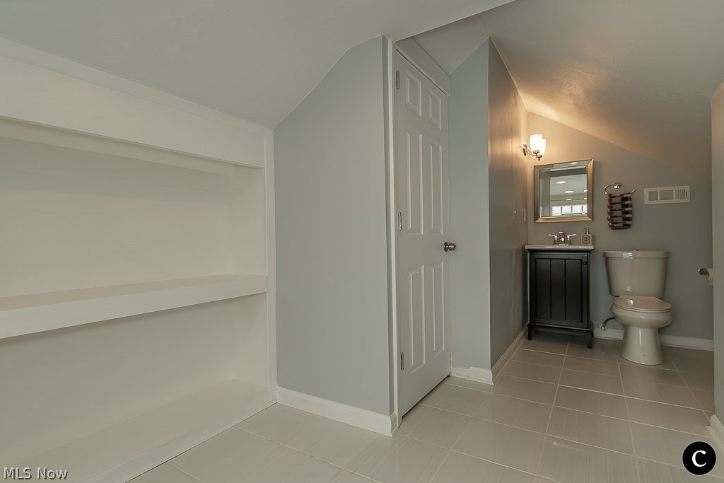 6175 Highland Road Cleveland, OH 44143 - Photo 18 of 31 Gallery Image 18