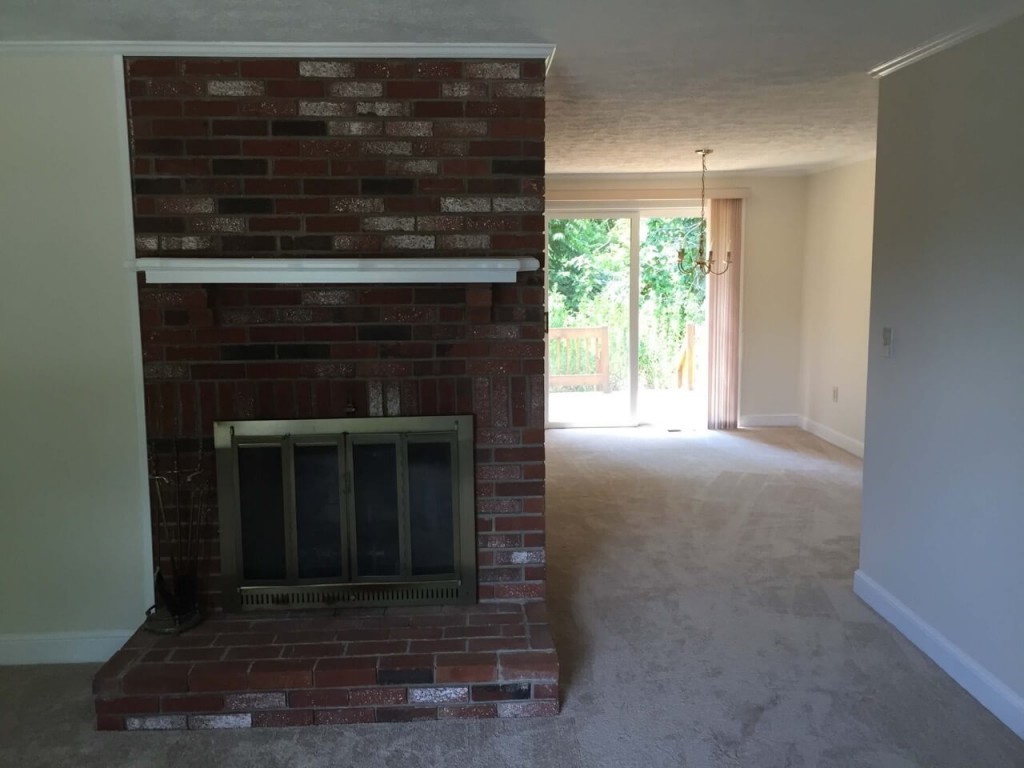 229 Winding Pond Road Londonderry, NH 03053 - Photo 4 of 12