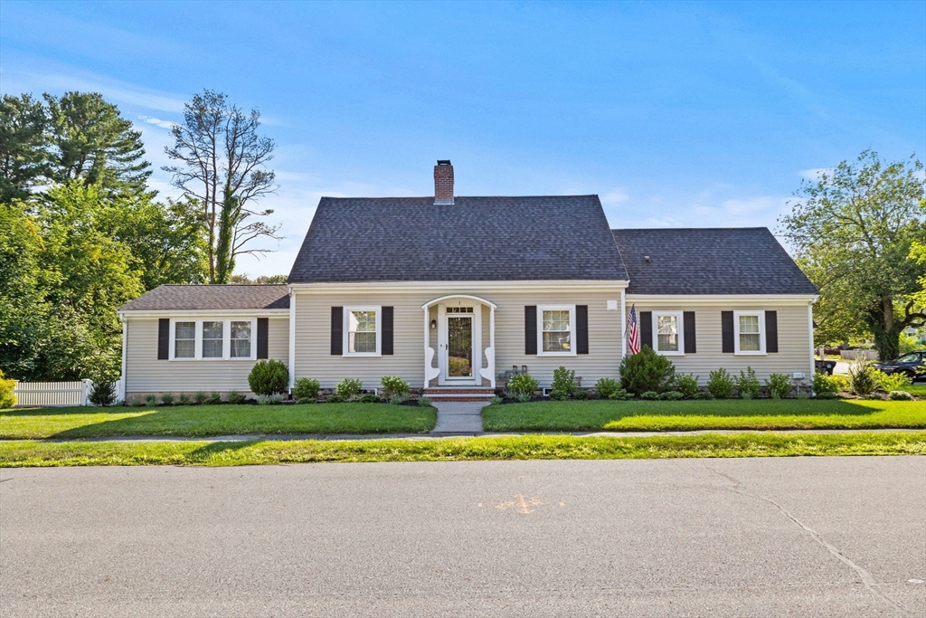 1 Stratford Road Andover, MA 01810 - Photo 1 of 41 Gallery Image 1