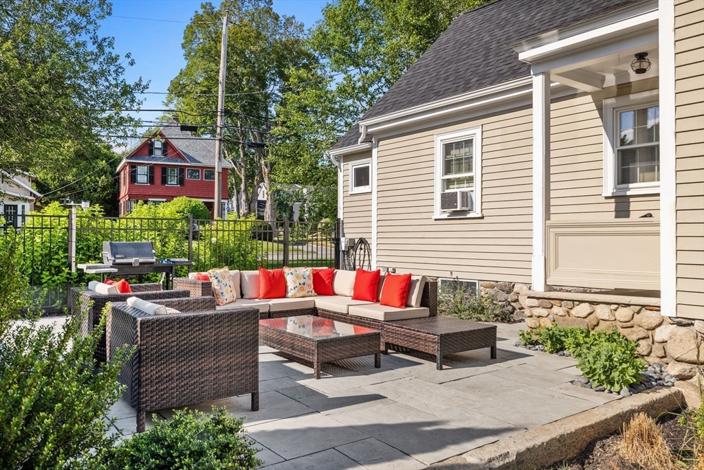 1 Stratford Road Andover, MA 01810 - Photo 36 of 41 Gallery Image 36