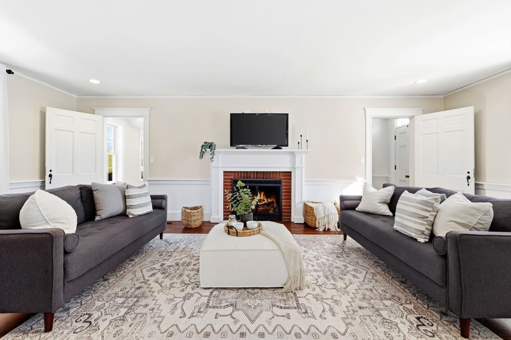 1 Stratford Road Andover, MA 01810 - Photo 7 of 41 Gallery Image 7
