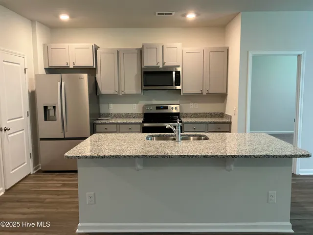 $290,900 | 1616 Lightered Knot Court, Bolivia, NC 28422