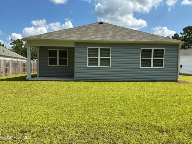 $290,900 | 1616 Lightered Knot Court, Bolivia, NC 28422