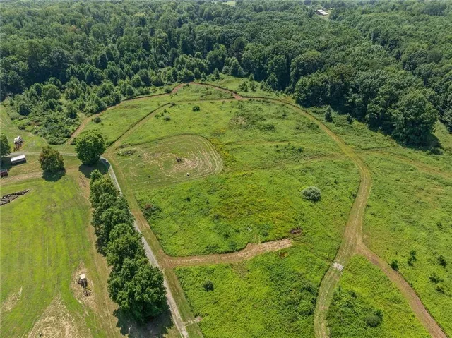 $2,900,000 | 206 Lee Road, Grove City, PA 16127