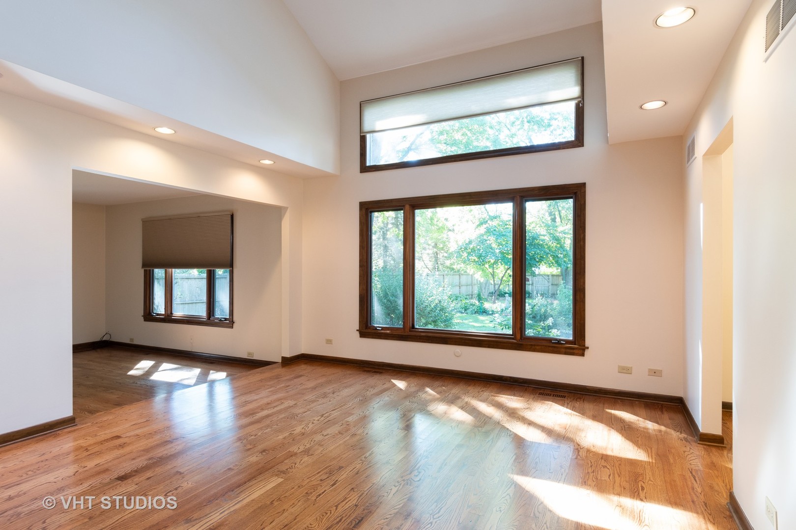 416 West Gartner Road Naperville, IL 60540 - Photo 7 of 22