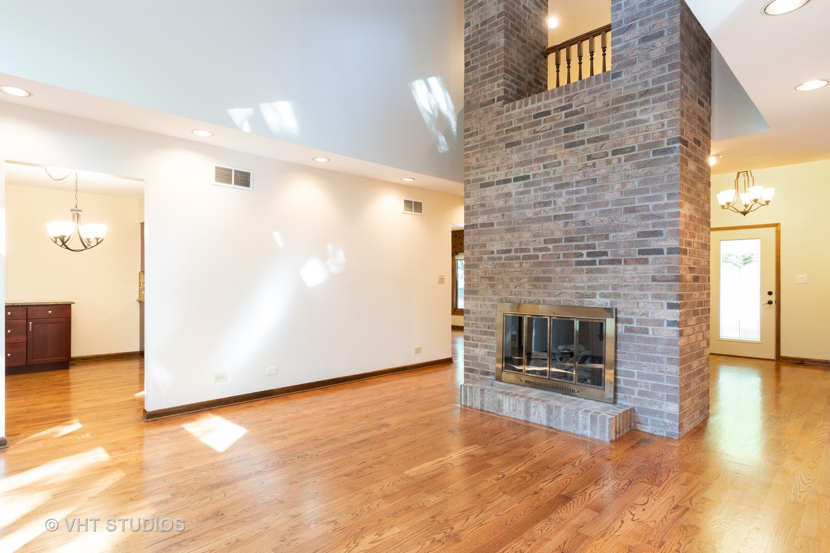 416 West Gartner Road Naperville, IL 60540 - Photo 8 of 22
