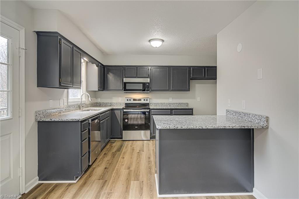 6002 Dawn Ridge Trail Greensboro, NC 27410 - Photo 11 of 34