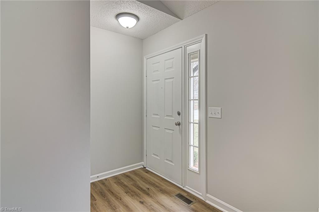 6002 Dawn Ridge Trail Greensboro, NC 27410 - Photo 4 of 34