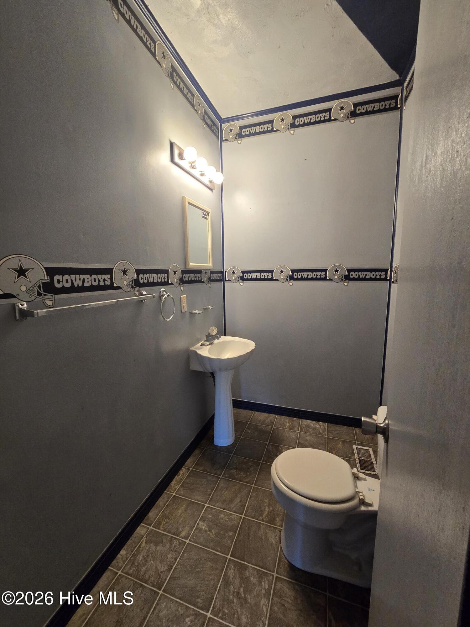 426 Boone Farm Road Ahoskie, NC 27910 - Photo 12 of 12 Half Bath