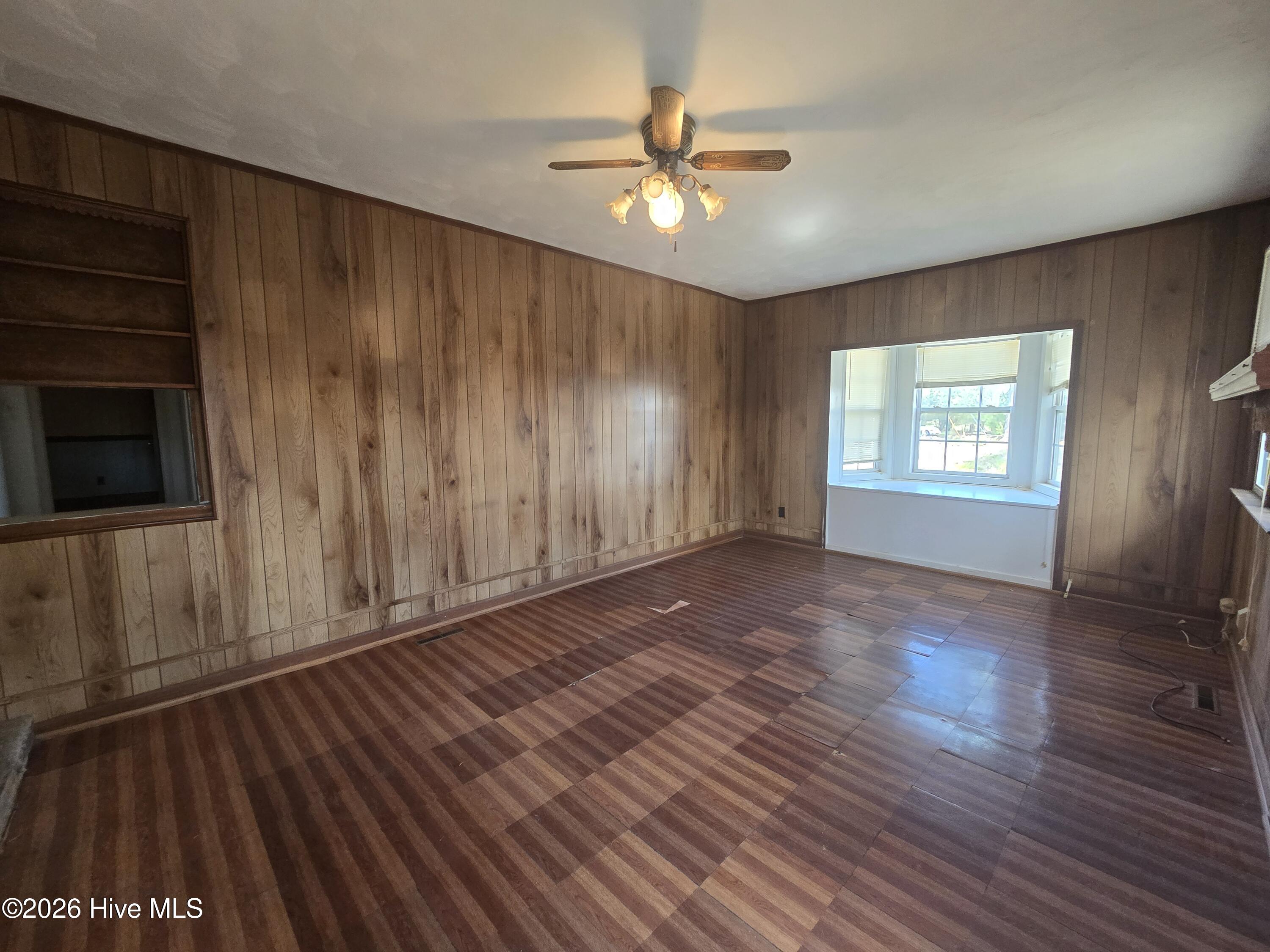 426 Boone Farm Road Ahoskie, NC 27910 - Photo 4 of 12 Enclosed Finished Garage