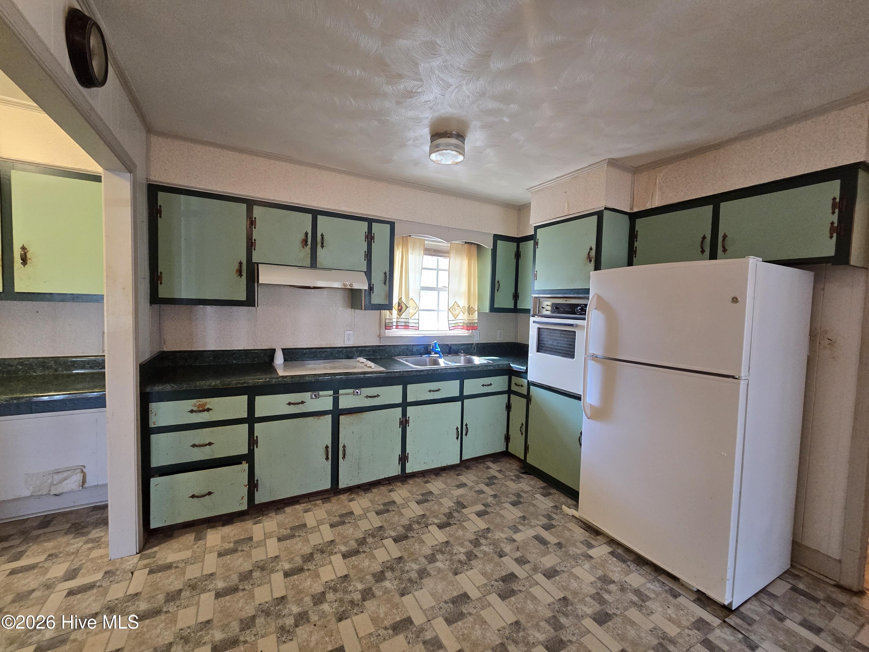 426 Boone Farm Road Ahoskie, NC 27910 - Photo 5 of 12 Kitchen