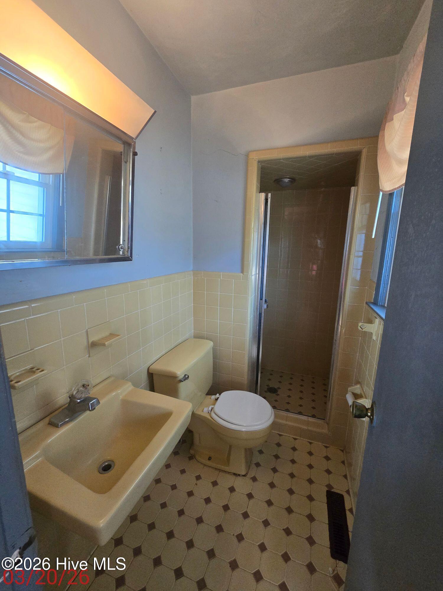 426 Boone Farm Road Ahoskie, NC 27910 - Photo 10 of 12 Master Bath