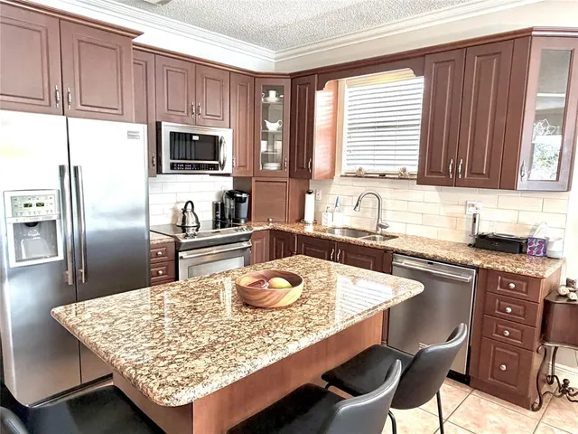 $635,000 | 13385 Southwest 24th Street, Miramar, FL 33027