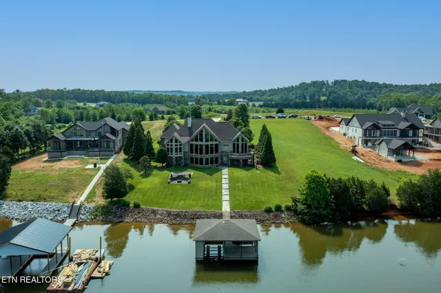 $2,450,000 | 340 West Mountain Drive, Rockwood, TN 37854