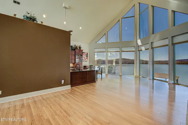 $2,450,000 | 340 West Mountain Drive, Rockwood, TN 37854