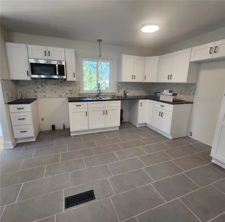 $3,600 | 240 Maywood Drive, Brighton, NY 14618