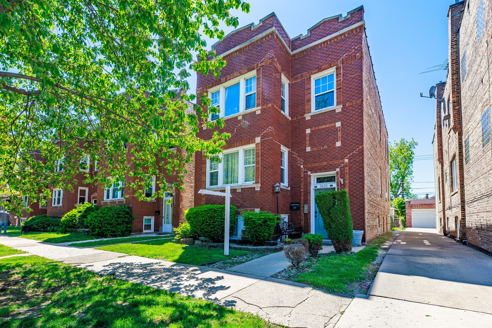 3430 Ridgeland Avenue Berwyn, IL 60402 - Photo 2 of 6