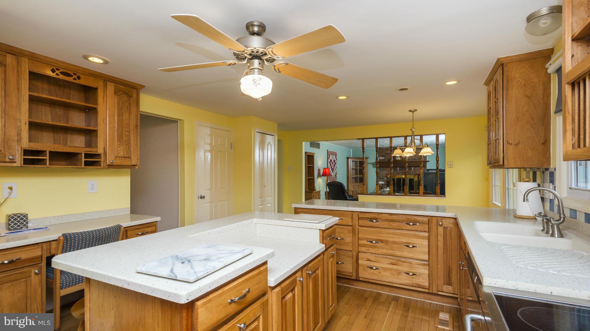 6072 Sunny Spring Columbia, MD 21044 - Photo 12 of 30 Kitchen