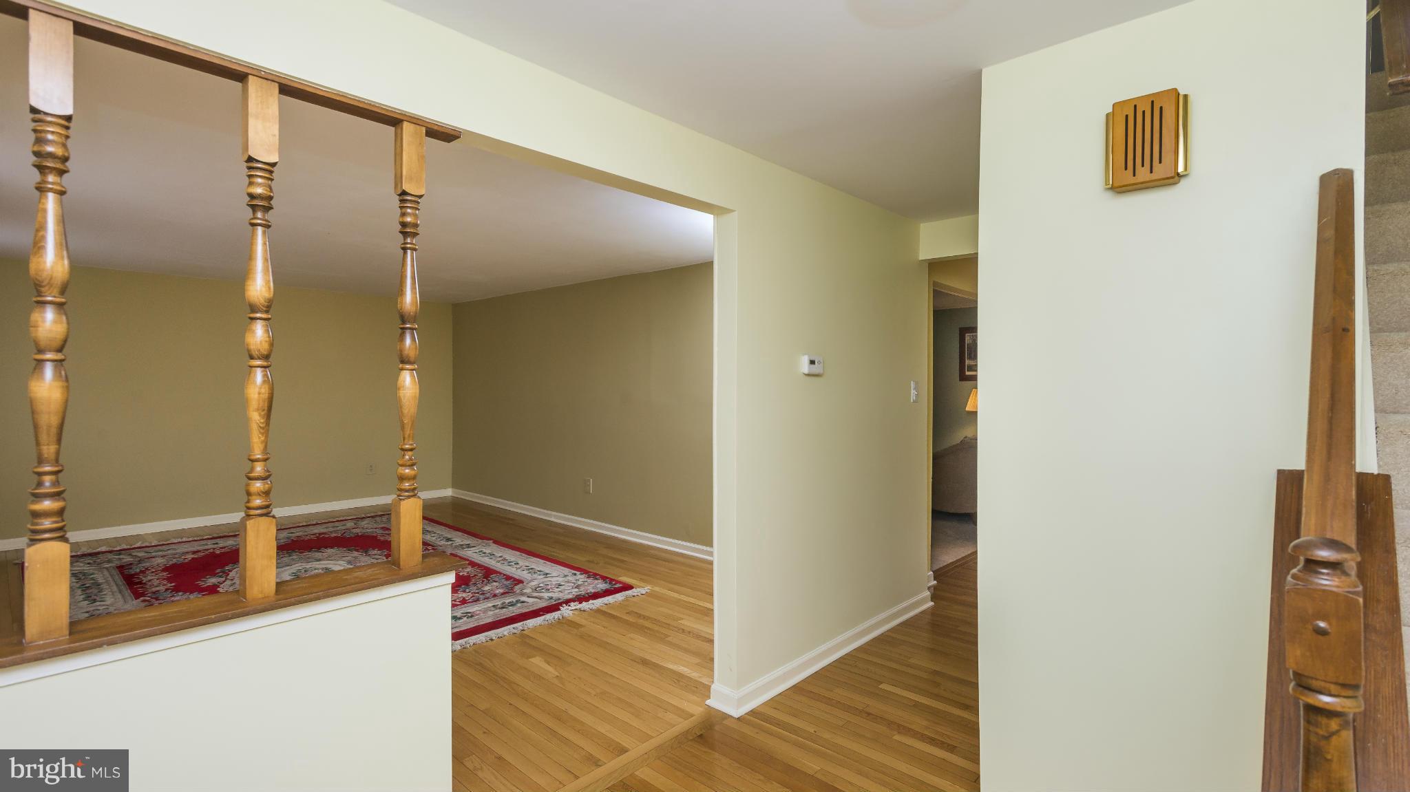 6072 Sunny Spring Columbia, MD 21044 - Photo 4 of 30 Interior (General)