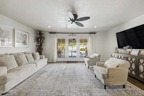 $535,000 | 6712 West McRae Way, Glendale, AZ 85308