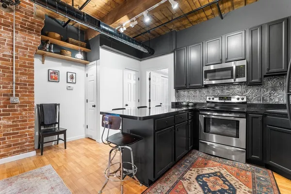 $325,000 | 540 Main Street, Unit 303, Clinton, MA 01510