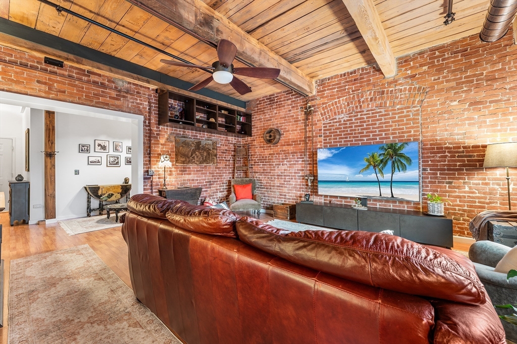 540 Main Street, Unit 303 Clinton, MA 01510 - Photo 11 of 22