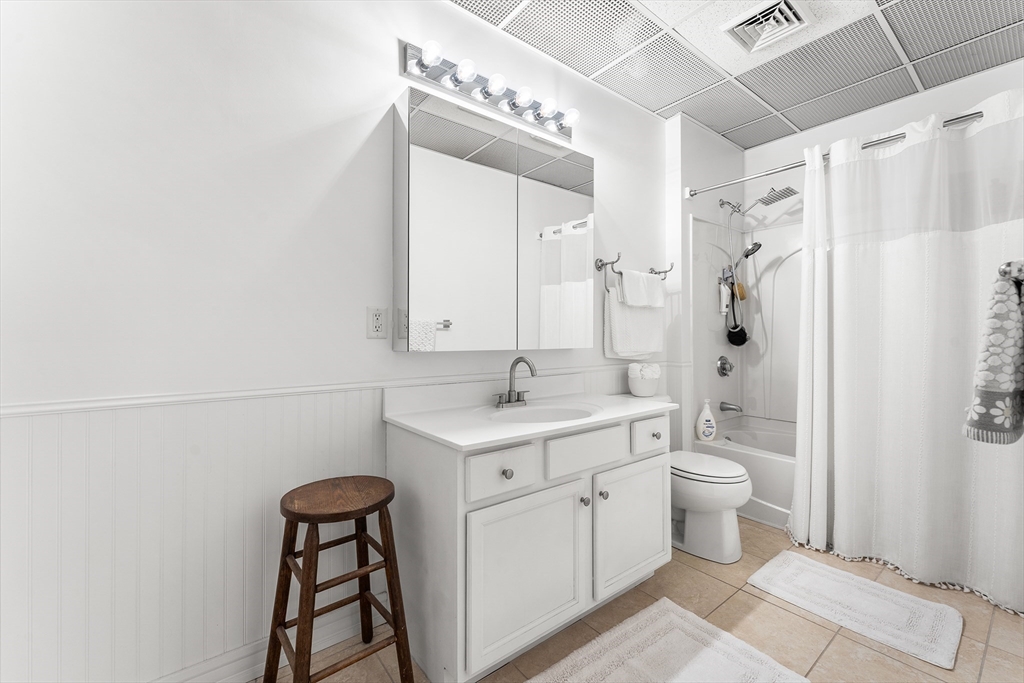 540 Main Street, Unit 303 Clinton, MA 01510 - Photo 16 of 22