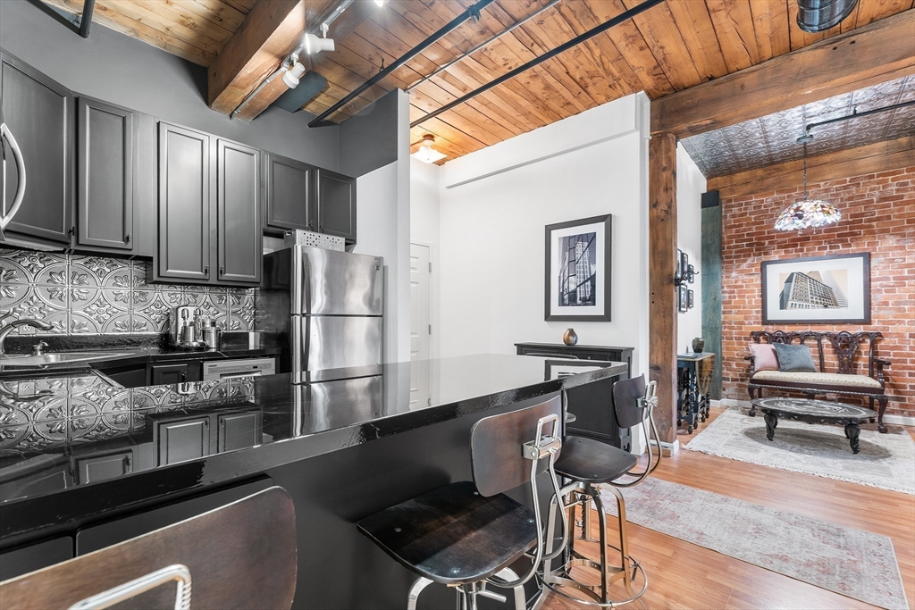 540 Main Street, Unit 303 Clinton, MA 01510 - Photo 2 of 22