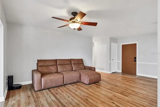 $400,000 | 2813 21st Avenue West, Bradenton, FL 34205