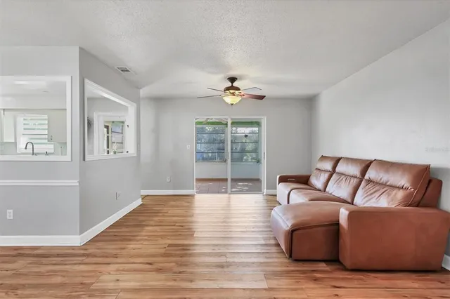 $400,000 | 2813 21st Avenue West, Bradenton, FL 34205