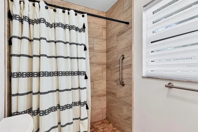 $400,000 | 2813 21st Avenue West, Bradenton, FL 34205