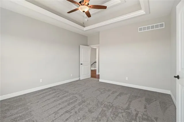 $587,840 | 10216 North Winchester Avenue, Kansas City, MO 64156