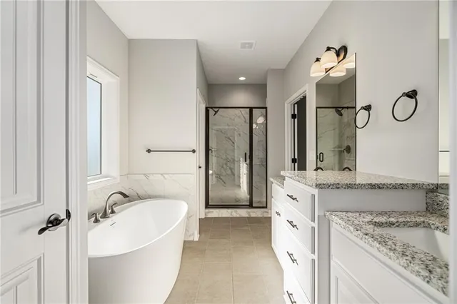 $587,840 | 10216 North Winchester Avenue, Kansas City, MO 64156