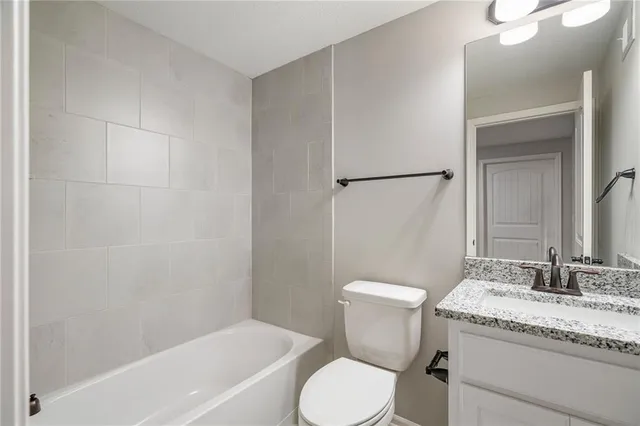 $587,840 | 10216 North Winchester Avenue, Kansas City, MO 64156