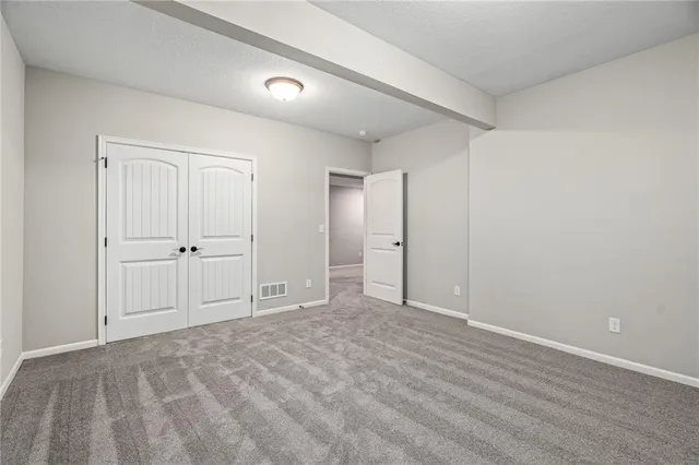 $587,840 | 10216 North Winchester Avenue, Kansas City, MO 64156