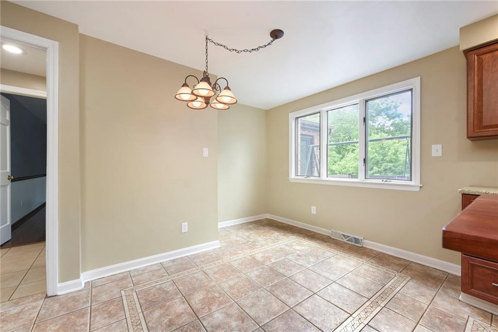 153 Oakwood Road Canonsburg, PA 15317 - Photo 11 of 50