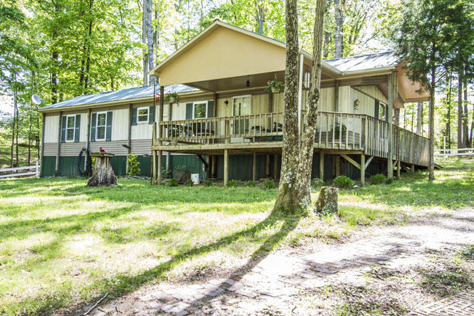4209 Caldwell Road Loudon, TN 37774 - Photo 1 of 22 Front