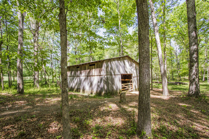 4209 Caldwell Road Loudon, TN 37774 - Photo 21 of 22 Barn