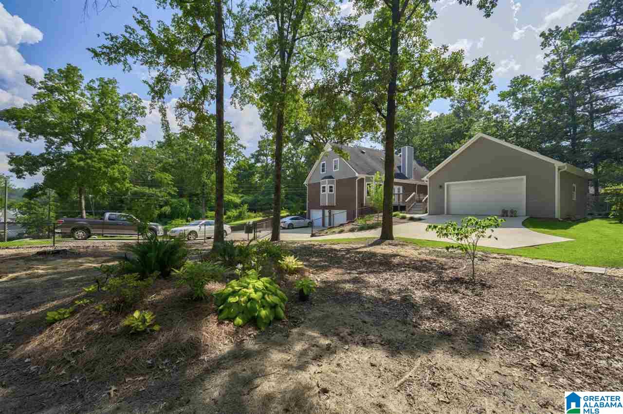2411 Royal Lane Pelham, AL 35124 - Photo 8 of 48