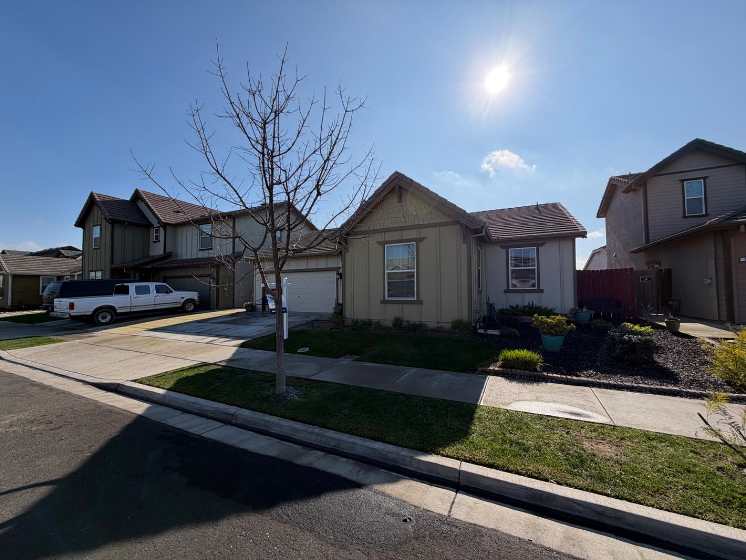 344 Red Lion Way Newman, CA 95360 - Photo 2 of 22