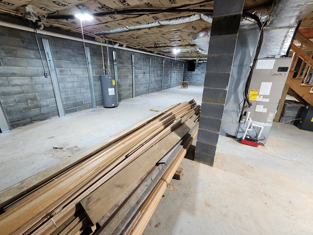 928 Pierce Road Marion, VA 24354 - Photo 21 of 25 Gallery Image 21