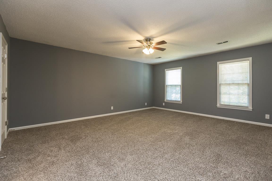 1381 Pitty Pat Road Clarksville, TN 37042 - Photo 14 of 25 Gallery Image 14
